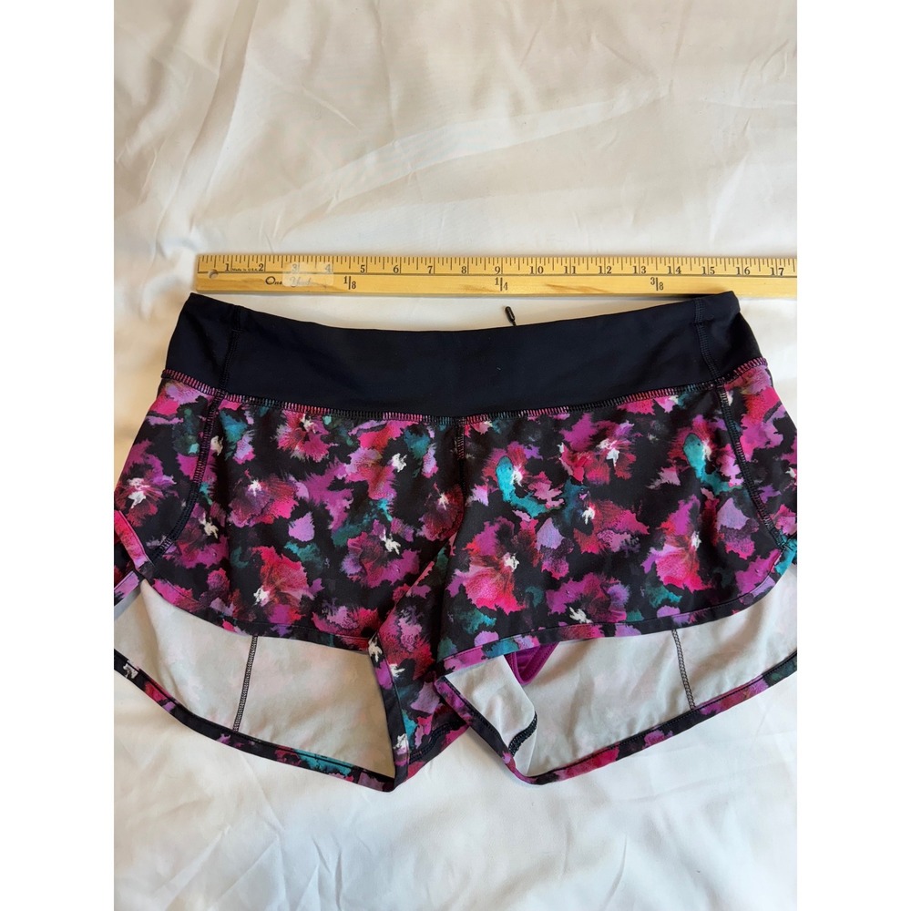 Lululemon Speed Up Short 2.5 Floral Watercolor Pink Purple Black Size 8 - Picture 2 of 5